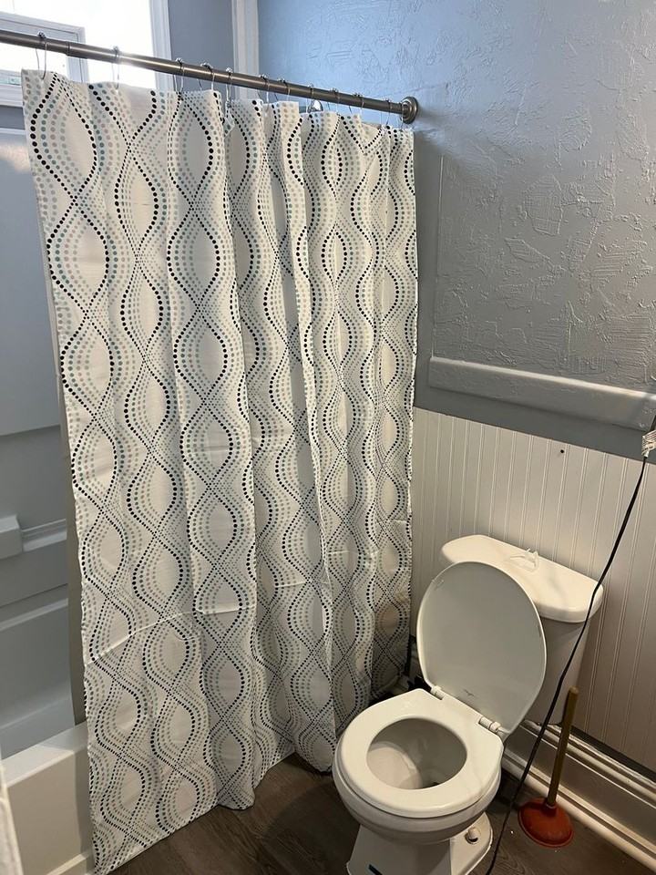 753 East 21st 4 unit - Photo 2 of 4