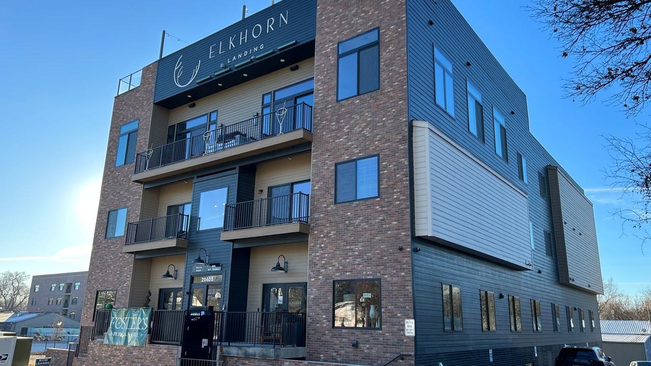 20605 Elkhorn Dr - Photo 2 of 26