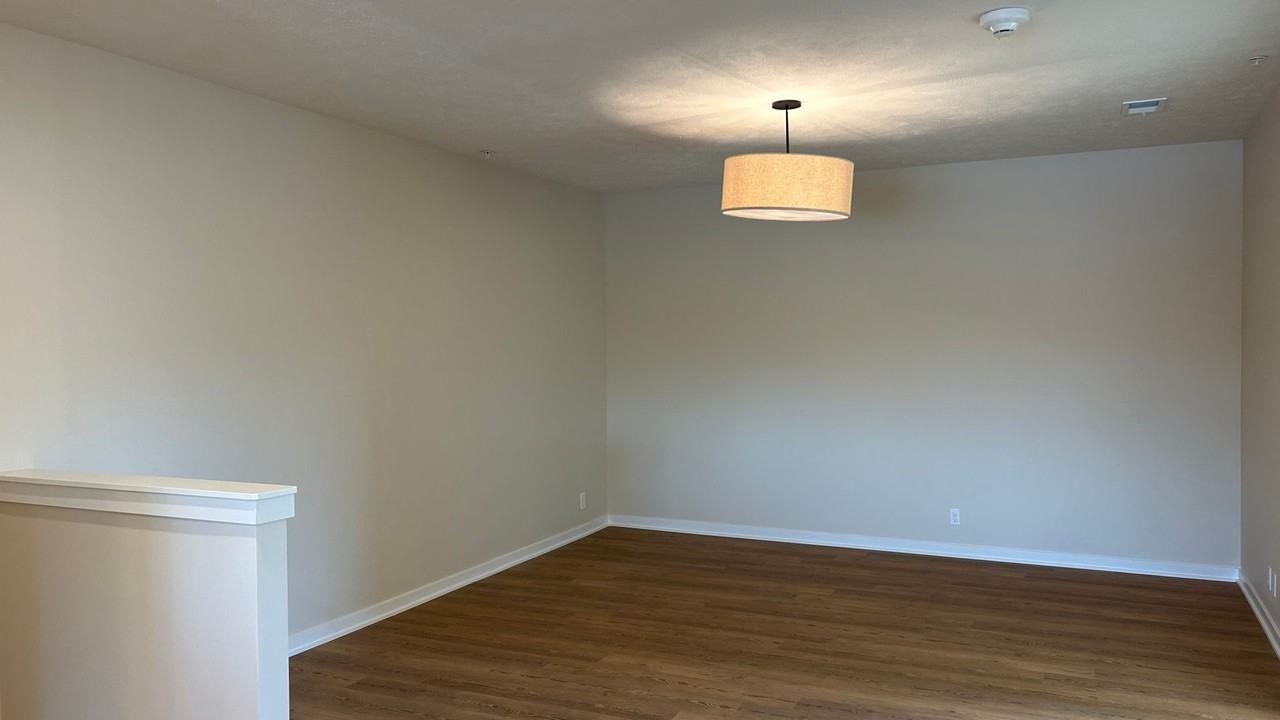 20605 Elkhorn Dr - Photo 6 of 26