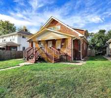 featured image of 44 S Ewing St
