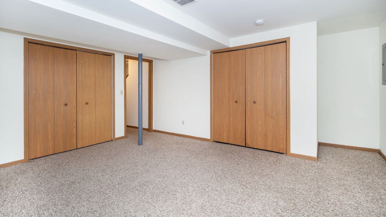 768 Fotis Drive - Photo 7 of 14