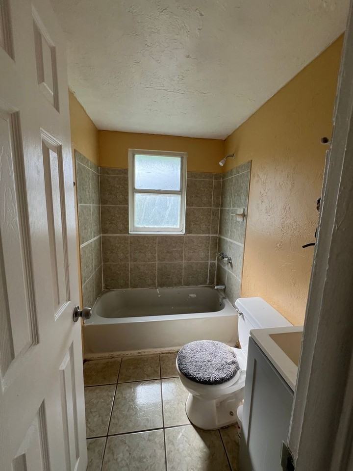 3007 14th St E - Photo 5 of 12
