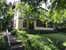 featured image of 893 Fry St