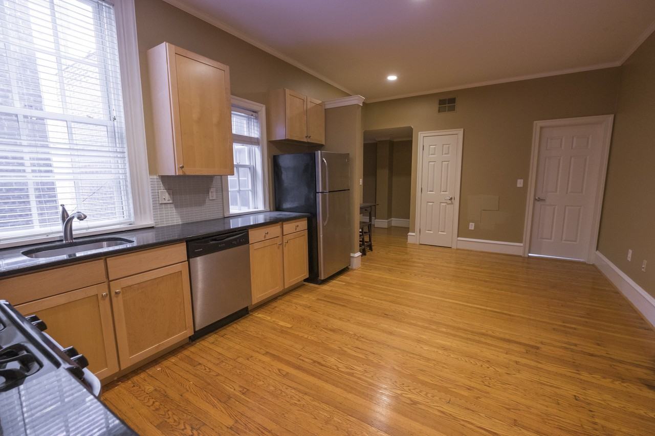 1602 Spruce Street 1602 - Photo 3 of 38