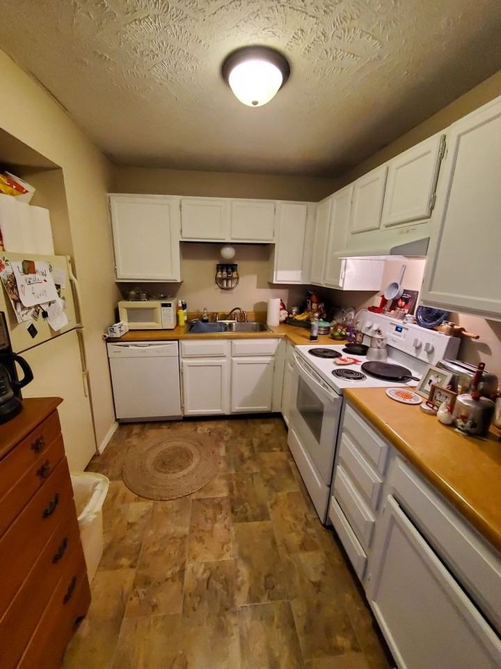 Lone Tree Apartments - Photo 2 of 27