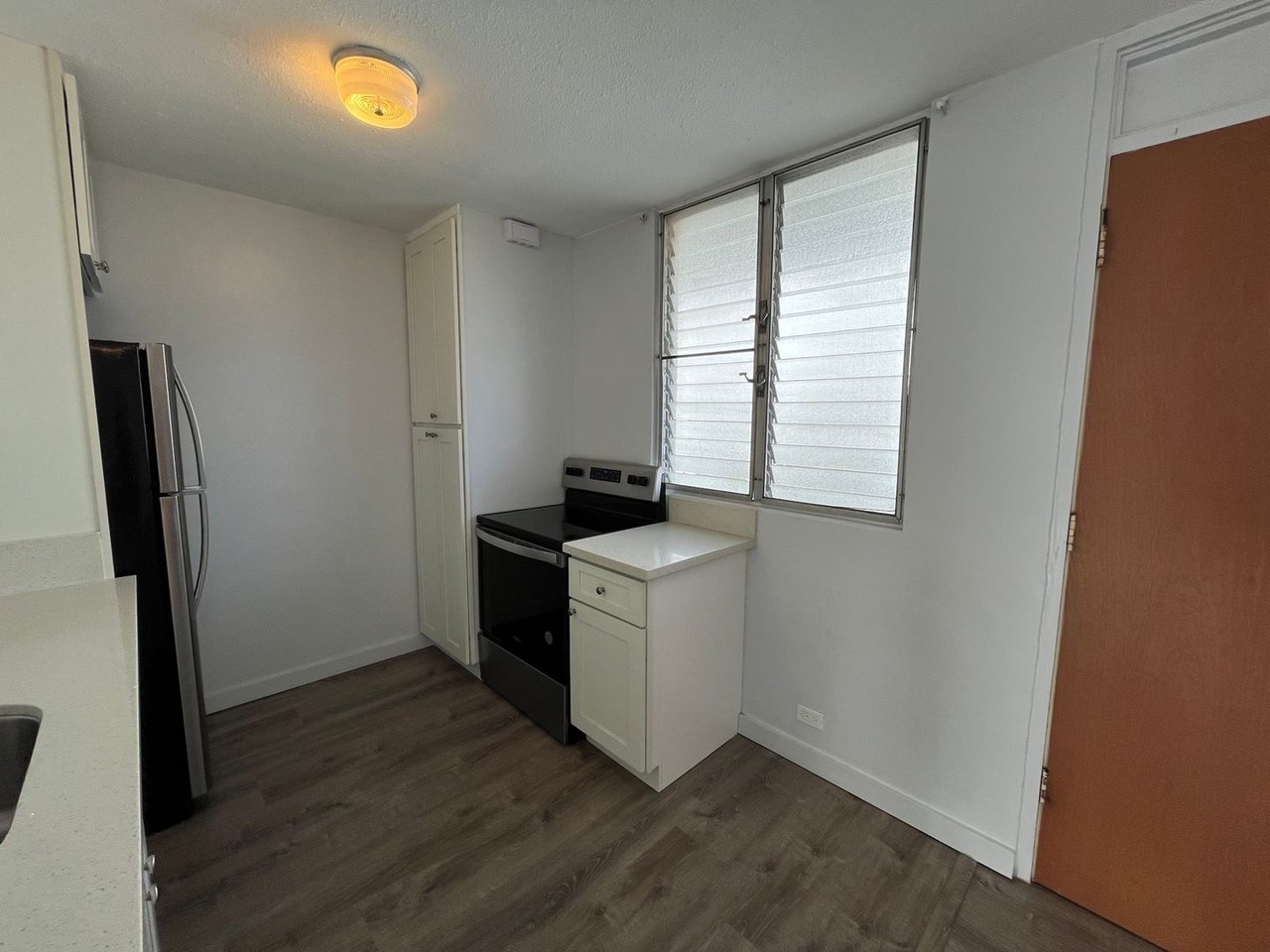 1515 Kewalo St #306 - Photo 7 of 14
