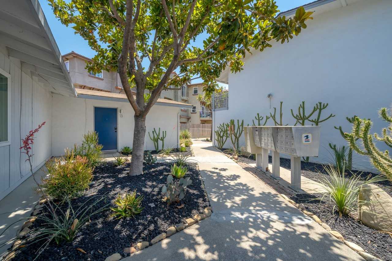 263 N. Chorro - Photo 6 of 50