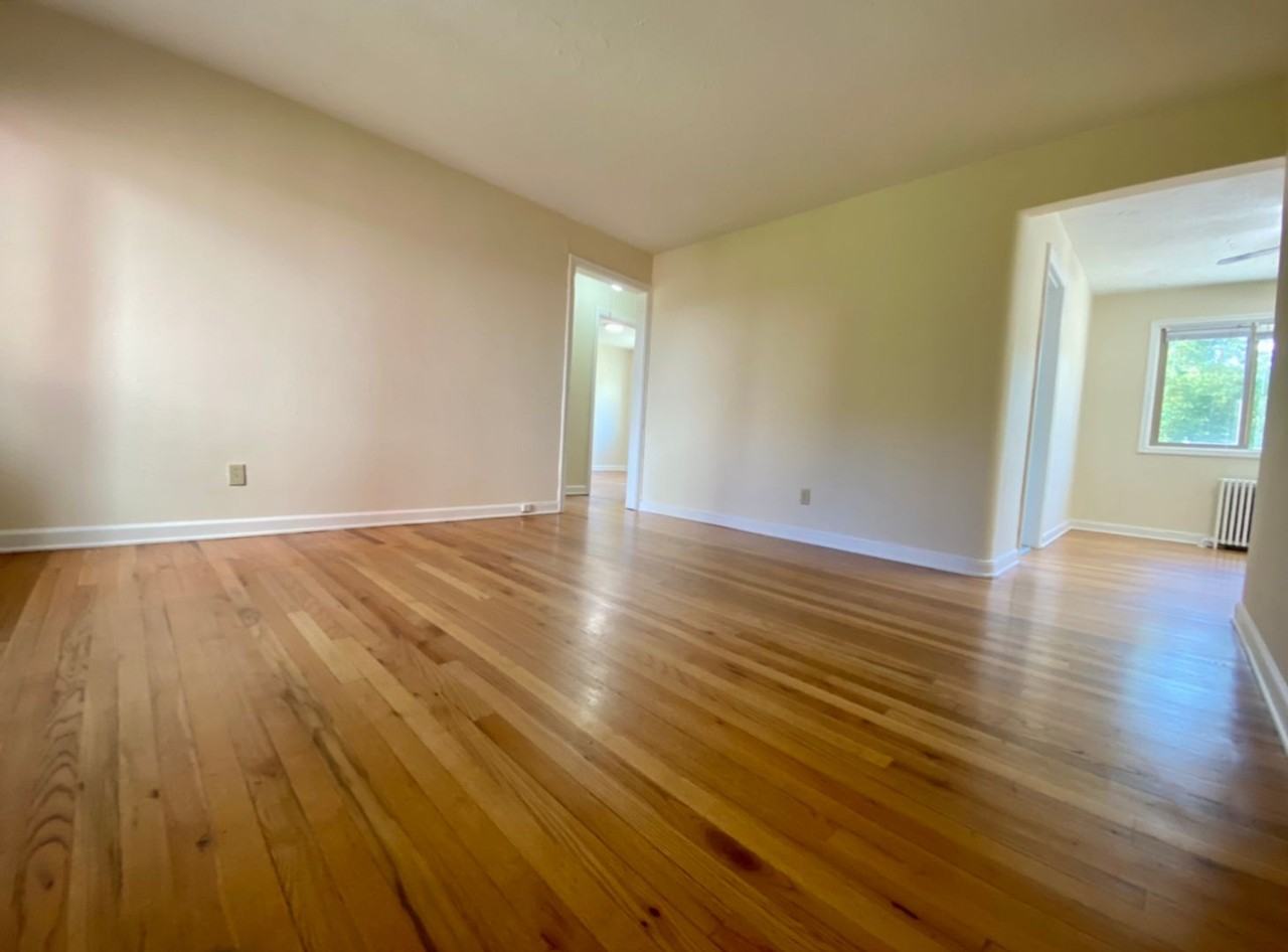 105 Ne 61st Ave #5 - Photo 4 of 12