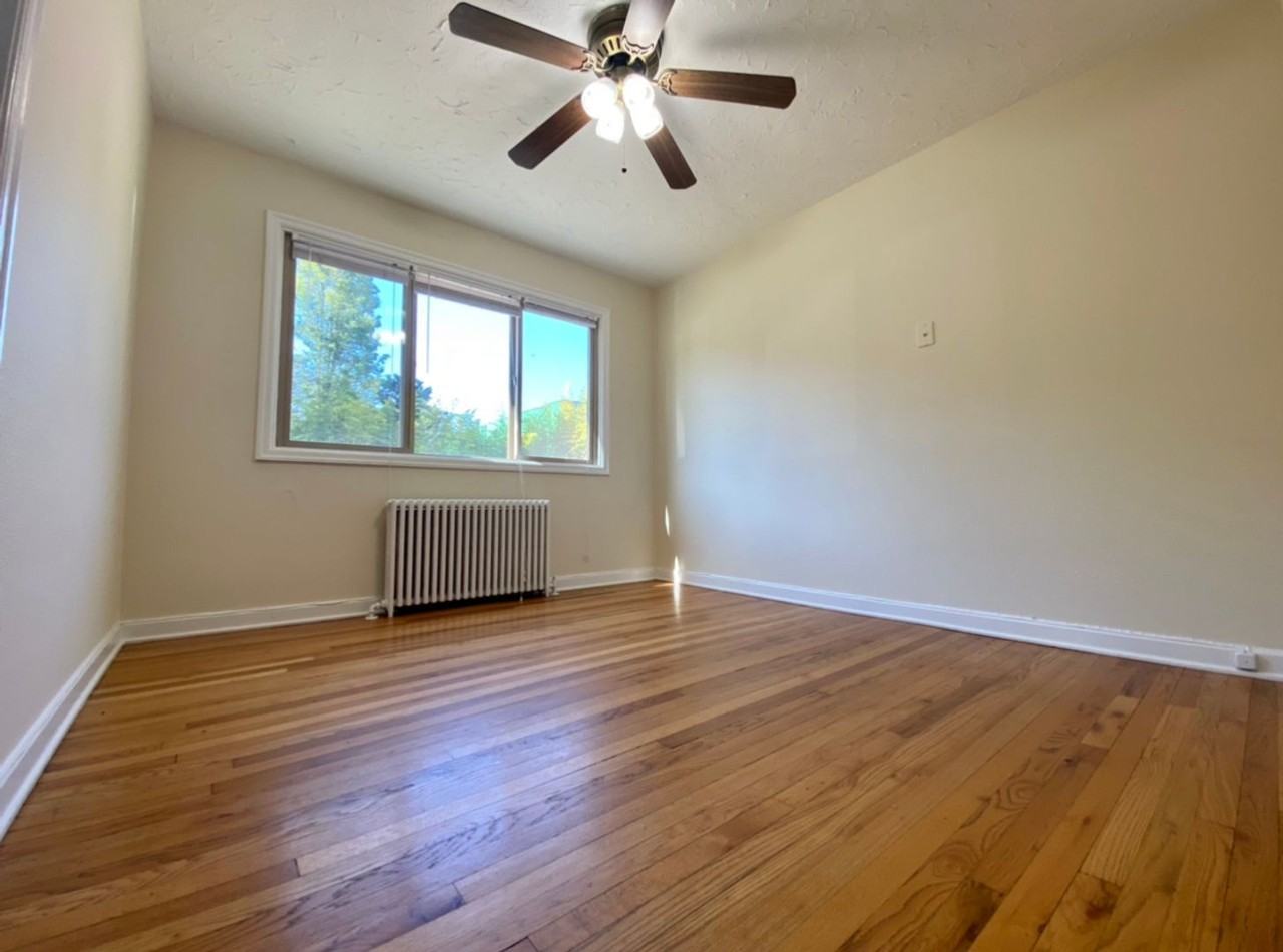 105 Ne 61st Ave #5 - Photo 6 of 12