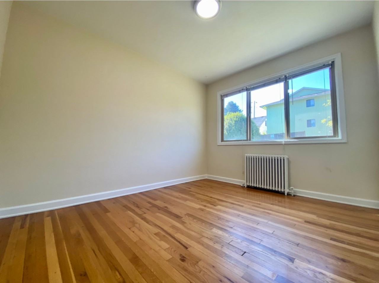 105 Ne 61st Ave #5 - Photo 7 of 12