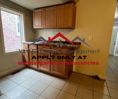 featured image of 4842 Northcote Avenue