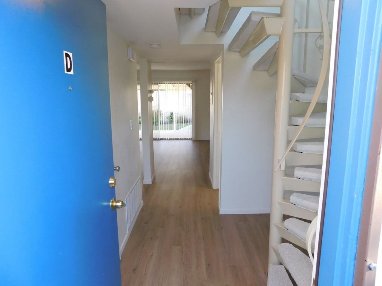 CAR14562 - Photo 3 of 23