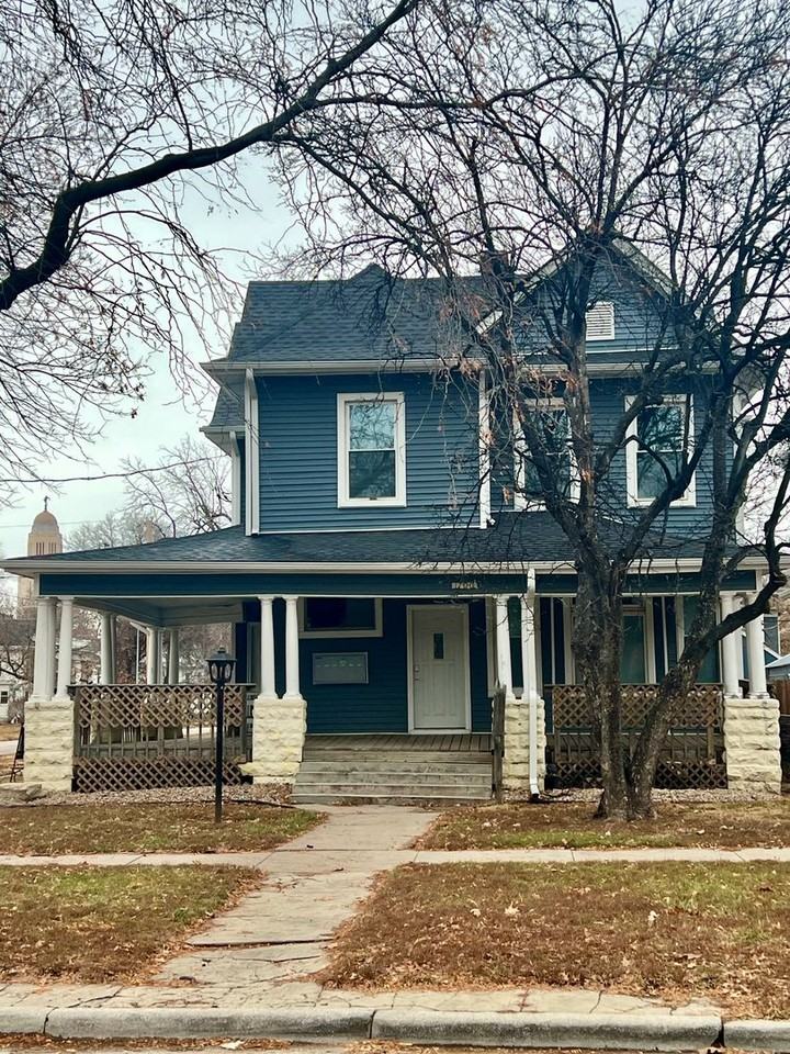 1700 B St - Photo 2 of 6