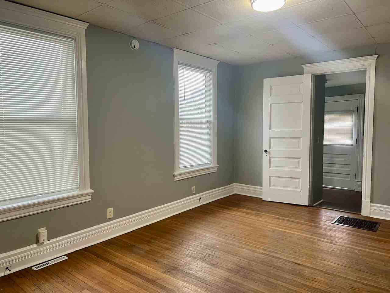 1700 B St - Photo 3 of 6
