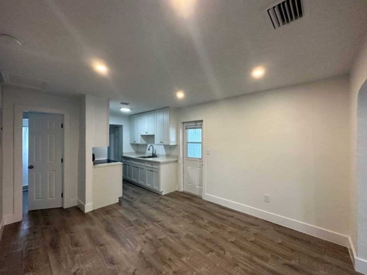 Edgewood Apartments LLC - Photo 6 of 50