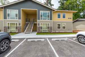 featured image of 1901 Sw Mina Ln