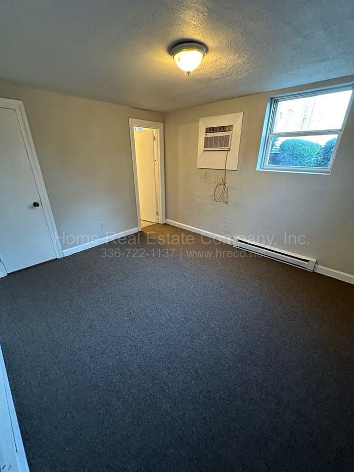 131 Westdale Ave - Photo 3 of 5