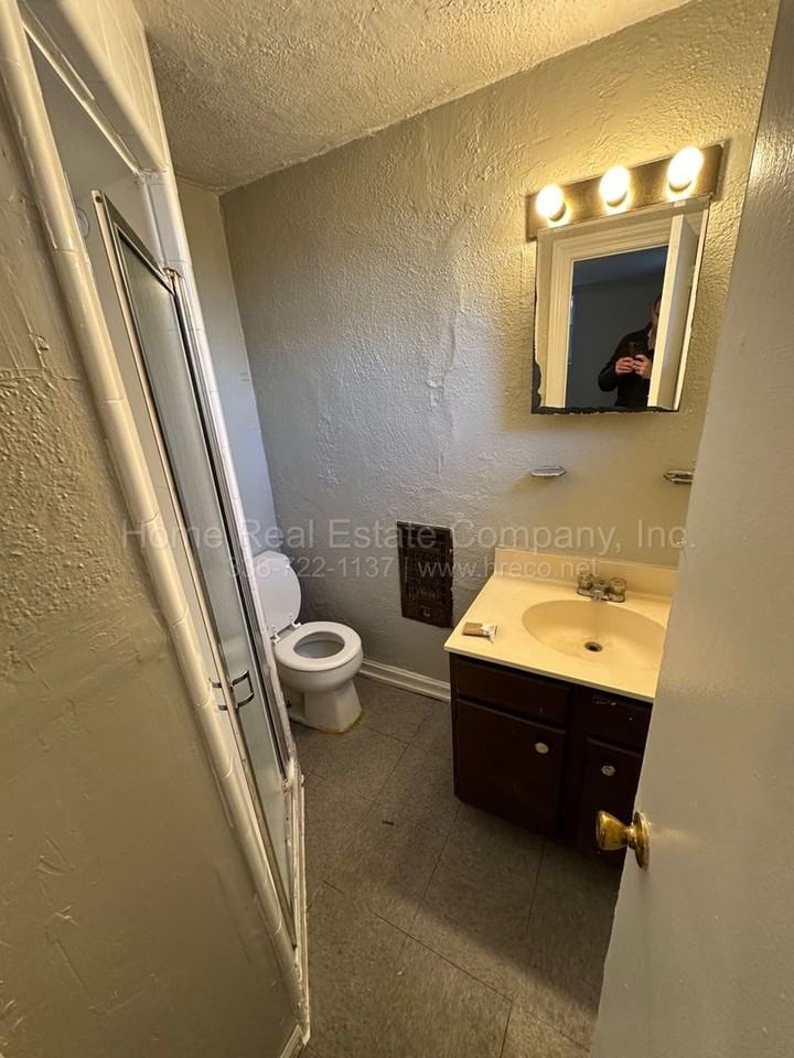 131 Westdale Ave - Photo 4 of 5
