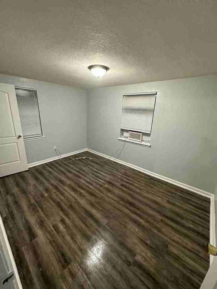 1803/1805 W 44th St. - Photo 3 of 10