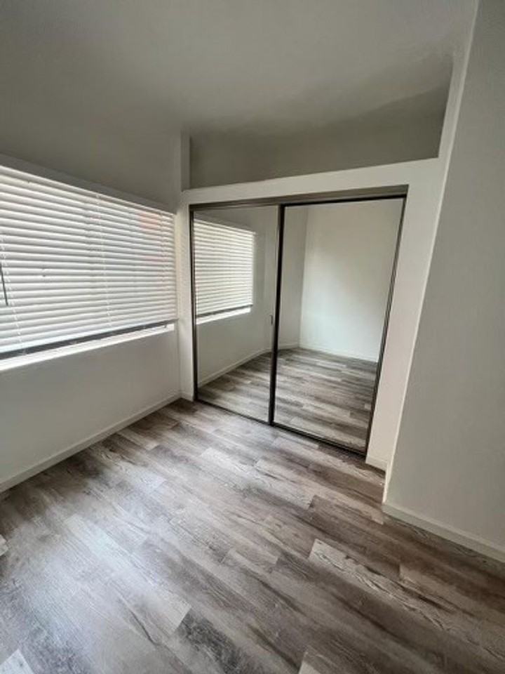 735 Witmer St - Photo 2 of 9