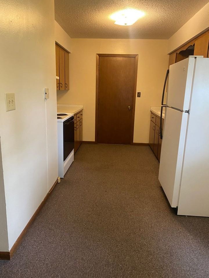 2 bedroom apartment - Photo 2 of 8