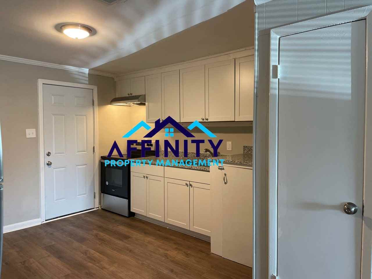 Madrid Place Apartments - Photo 3 of 20