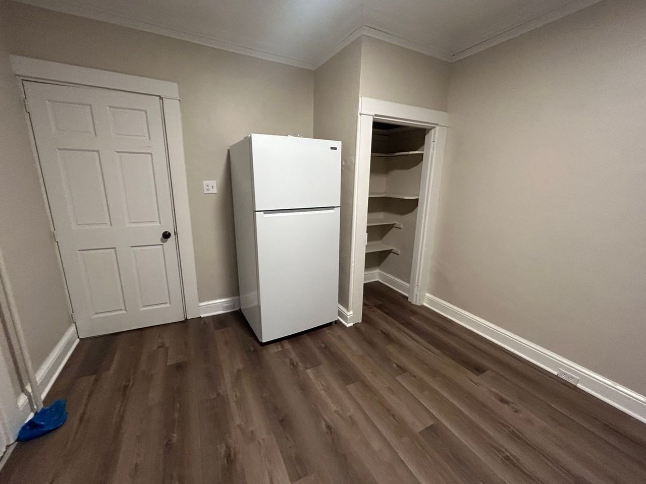 708 N. Lime St. - Photo 2 of 8