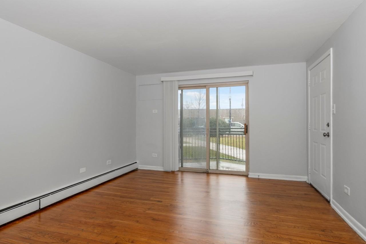 3830-3832 W 63rd (West Lawn) - Photo 5 of 8