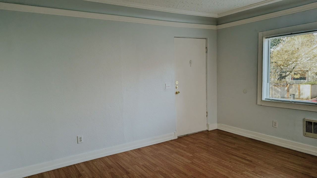 1917 N 50th St - Photo 3 of 19