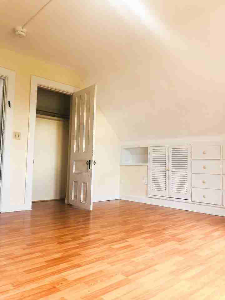 42 North Prospect Street - Photo 7 of 9