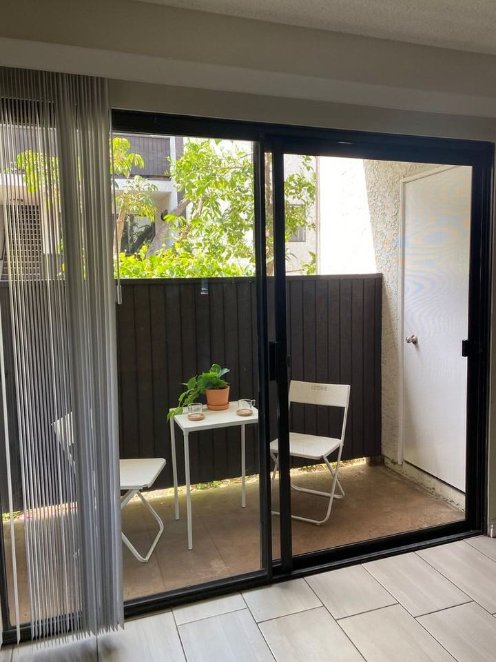 8608 Foothill Boulevard - Photo 4 of 34
