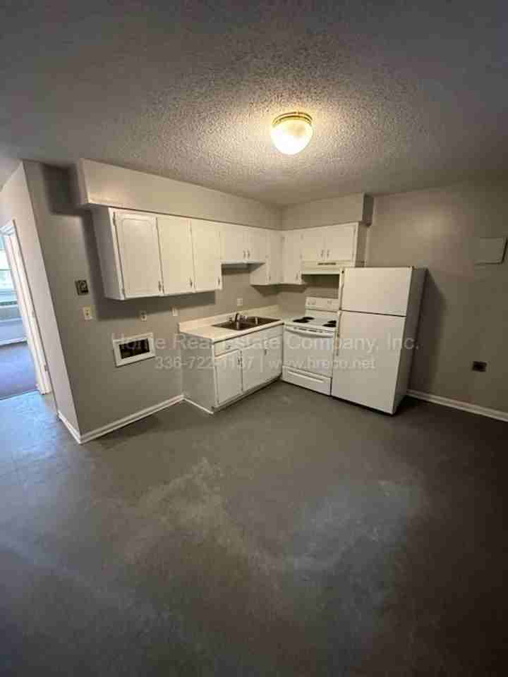 151 Westdale Ave #C - Photo 6 of 7
