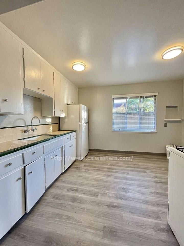 542&548 Page Street Apartments in Shasta Hanchette Park, San Jose, CA