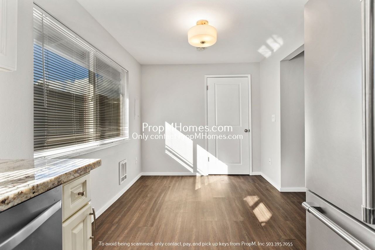 3225 Se Alder Ct #1 - Photo 7 of 17