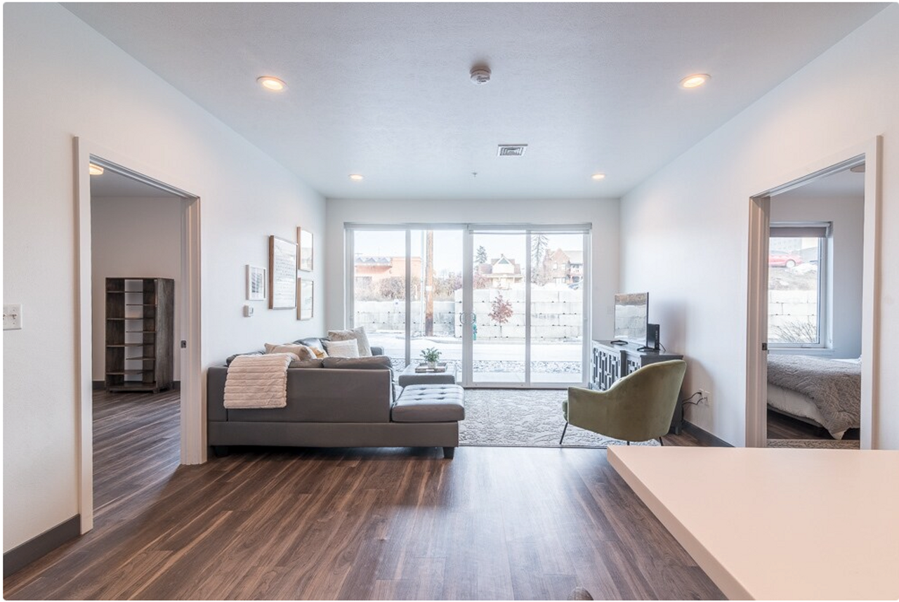 1310 W College Ave - Photo 3 of 24