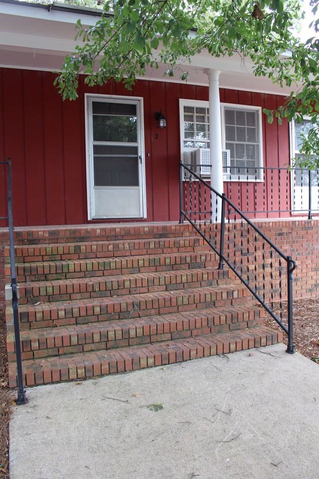 226 Cochran Rd - Photo 2 of 15