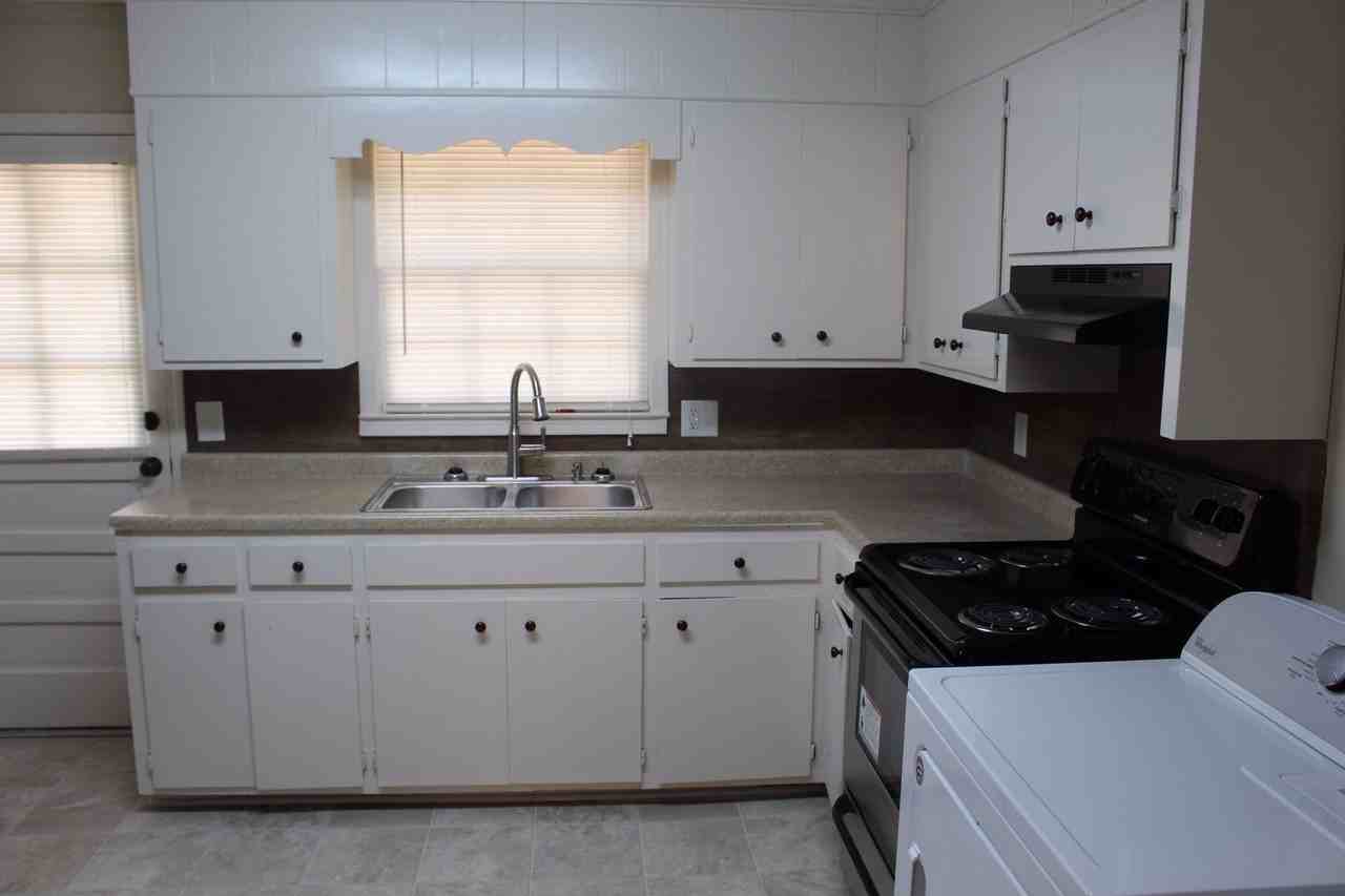 226 Cochran Rd - Photo 4 of 15