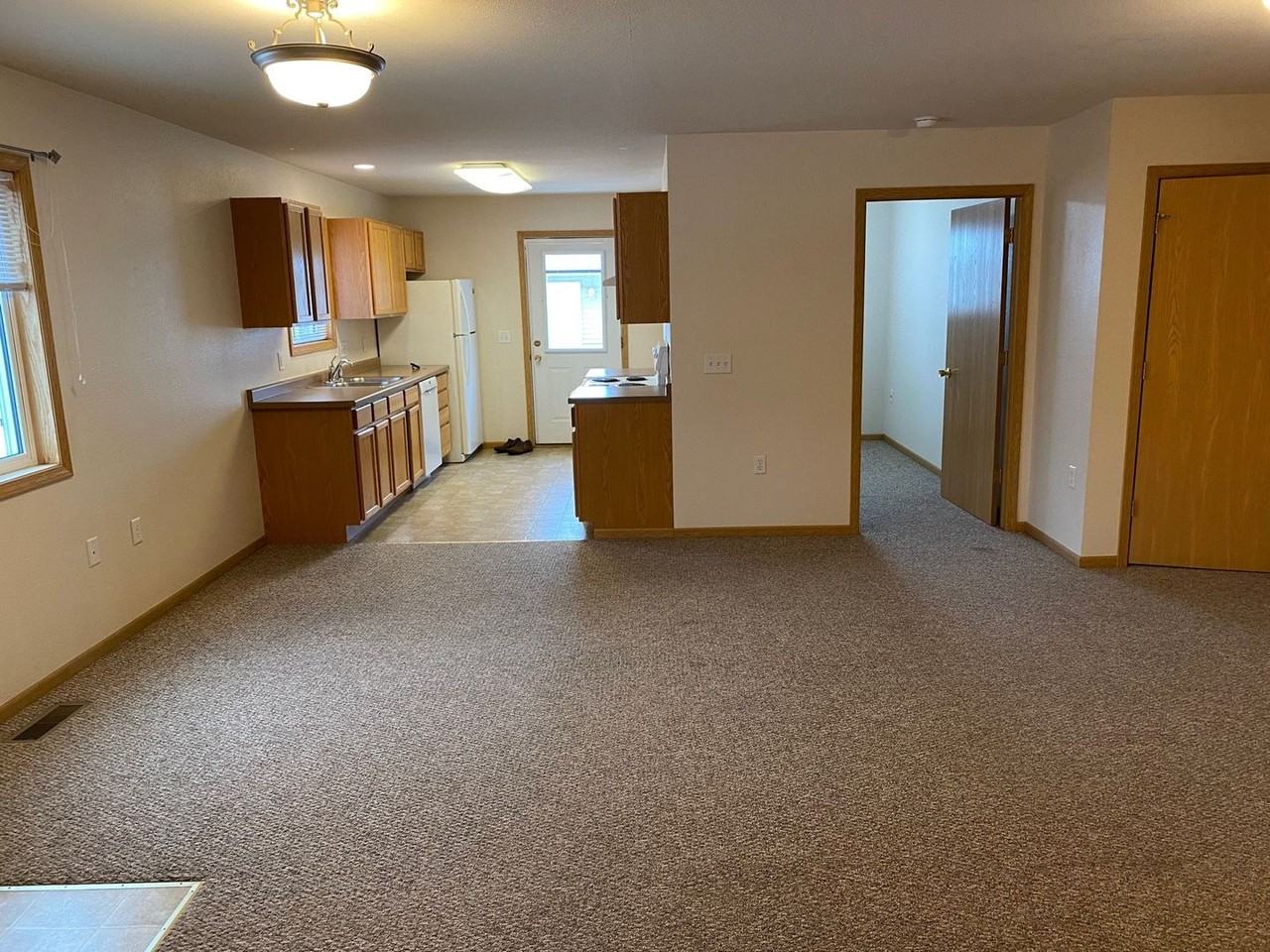 1431 N Stevens St - Photo 3 of 34
