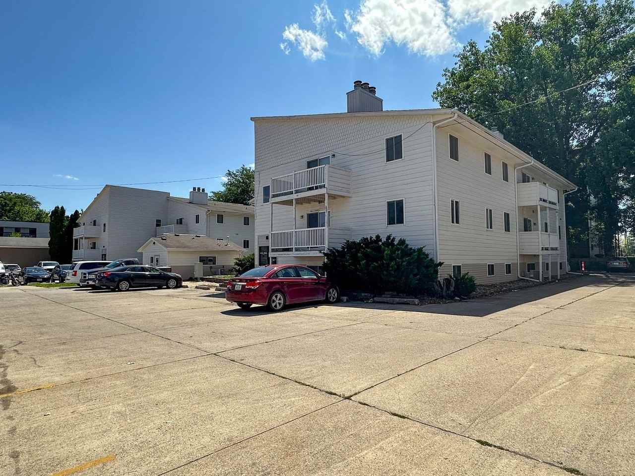 4112 Lincoln Swing - Photo 2 of 50