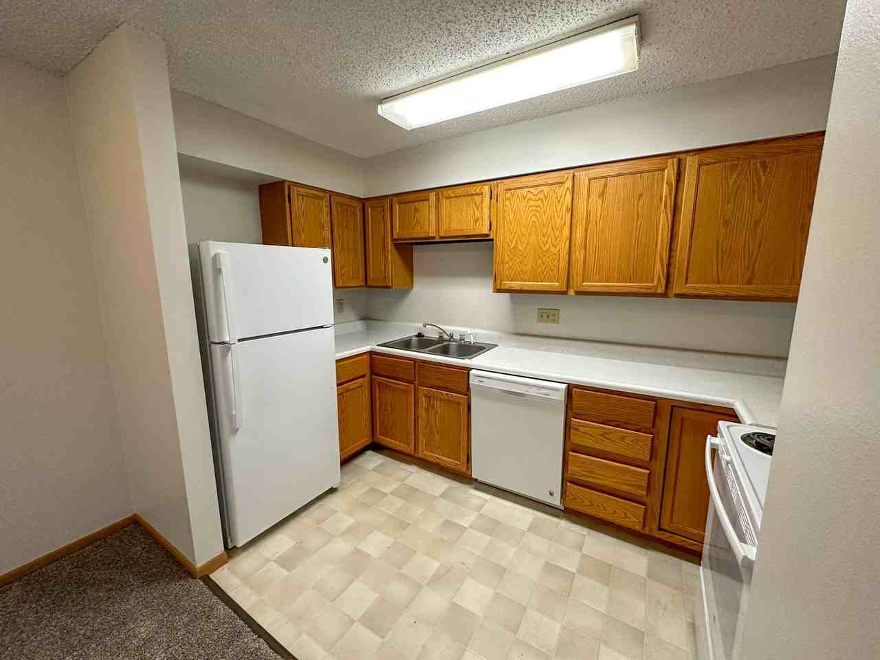 4112 Lincoln Swing - Photo 6 of 50