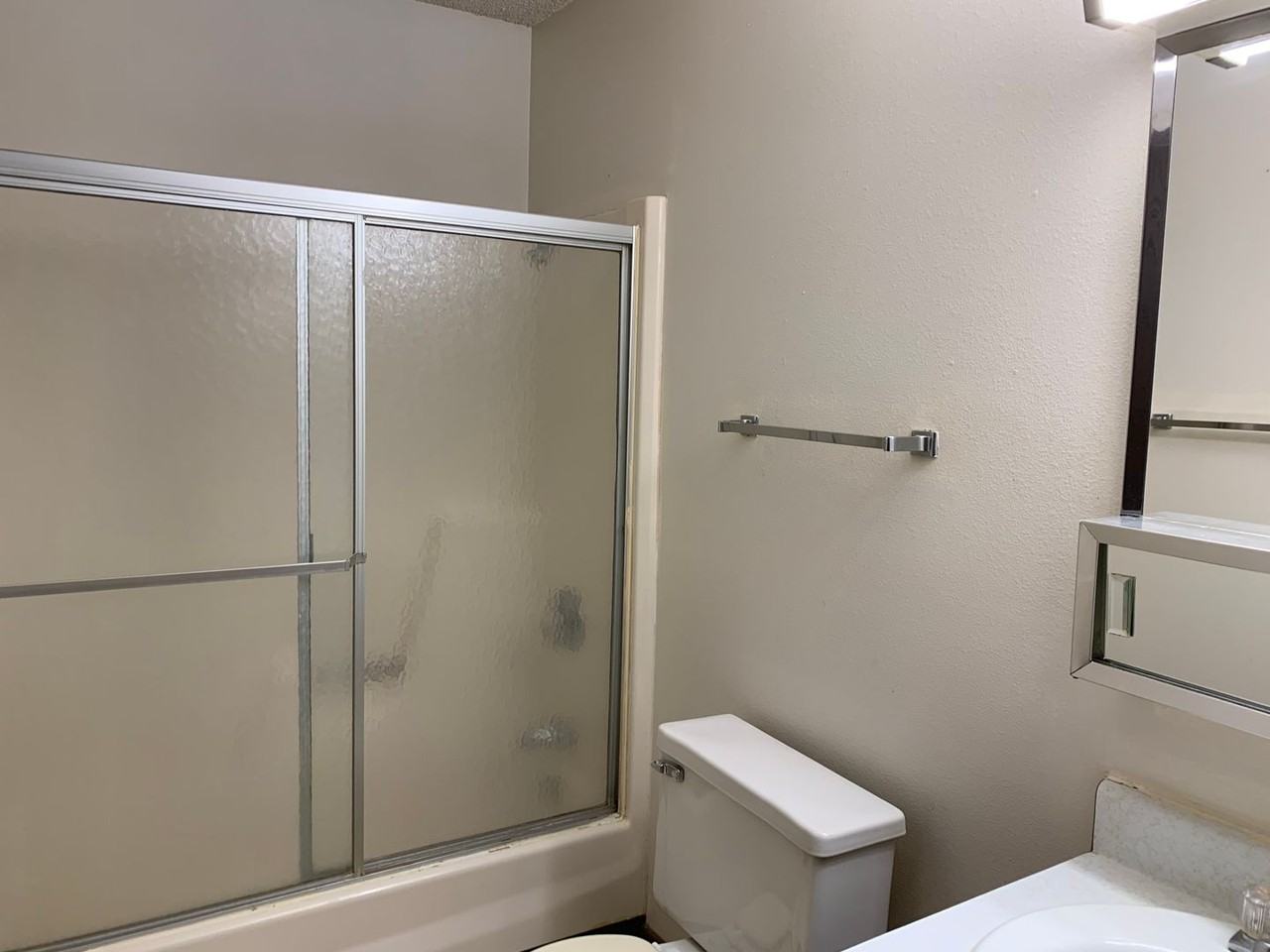 219 Washington - Photo 5 of 14