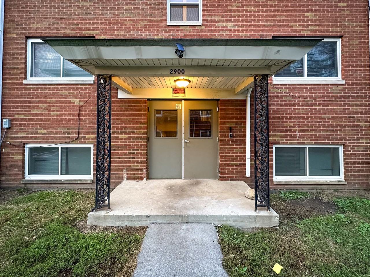 2900 S Pennsylvania St - Photo 2 of 16