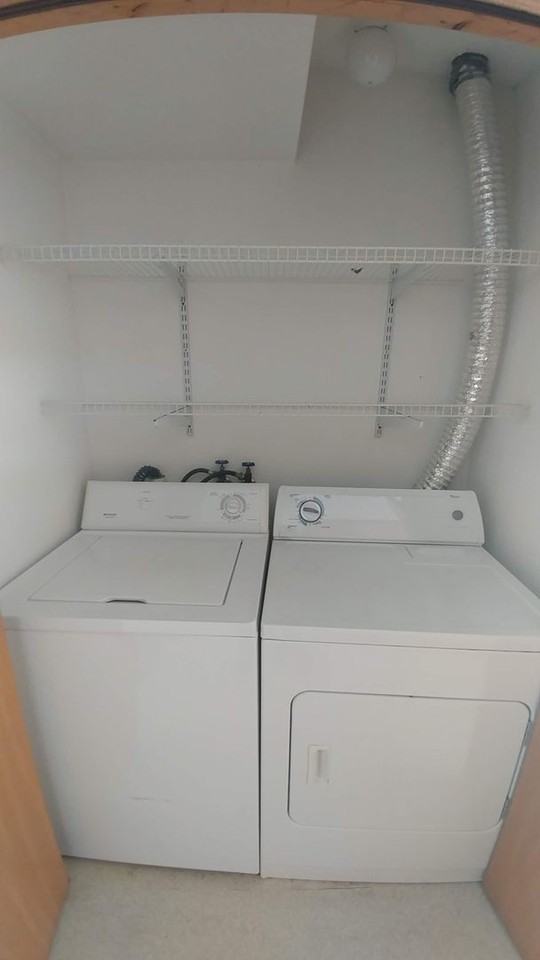 998 Regent Drive - Photo 5 of 15