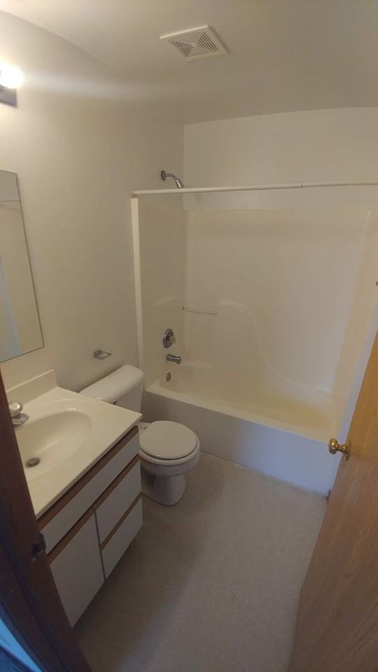 998 Regent Drive - Photo 7 of 15