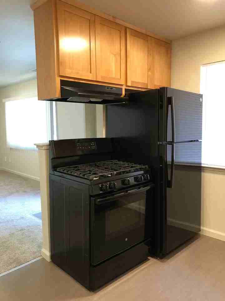 723 W 2nd Ave - Photo 3 of 7