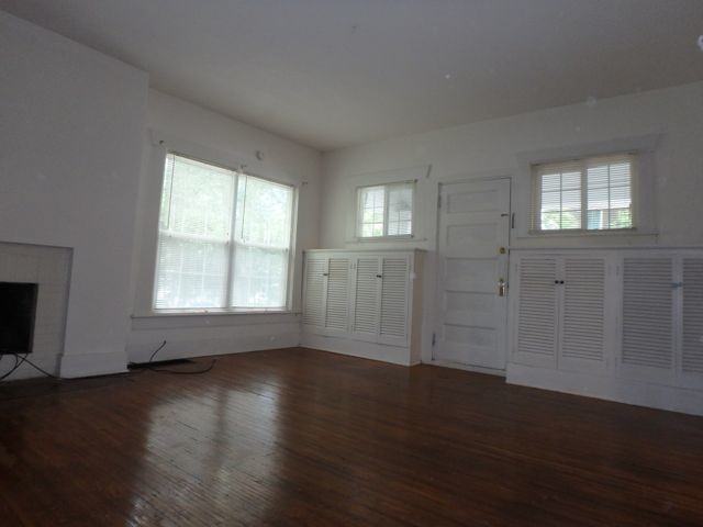 1507 Wilson Ave. - Photo 3 of 23