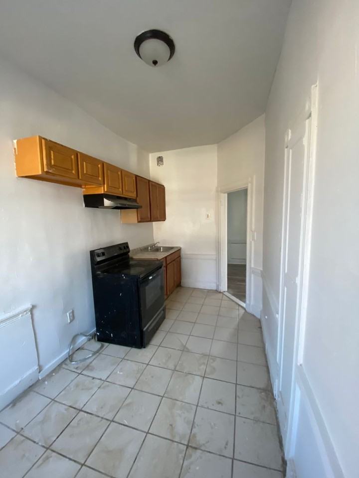 4908 Germantown Ave. - Photo 5 of 23
