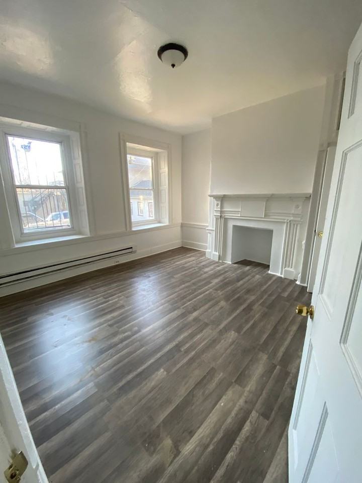 4908 Germantown Ave. - Photo 7 of 23