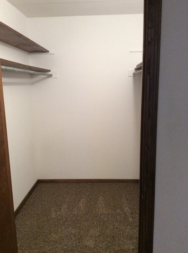 2130 - Photo 6 of 12