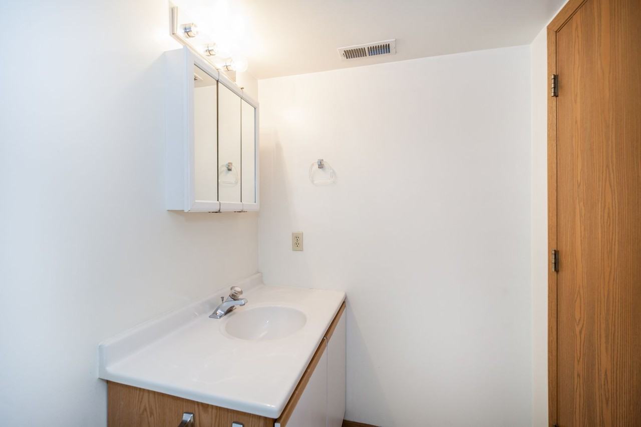 729 Fotis Drive - Photo 2 of 16